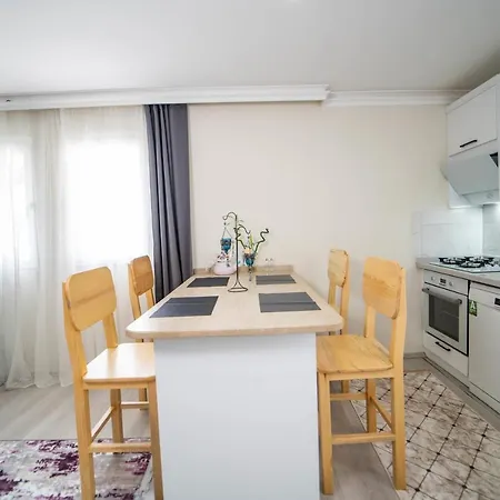 Cozy Flat With Balcony Near To Popular Beaches In Apartmán *