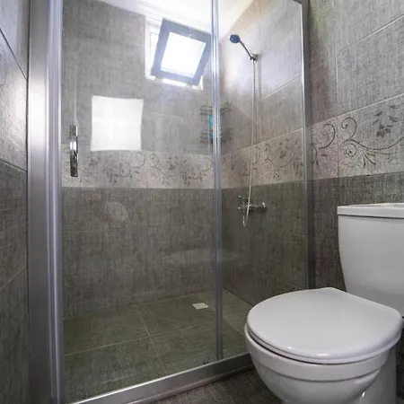Cozy Flat With Balcony Near To Popular Beaches In Apartman Fethiye
