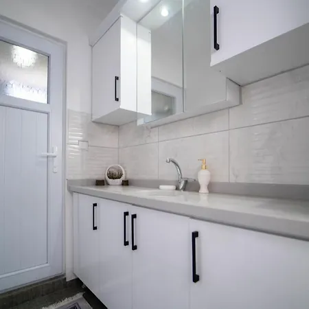 Cozy Flat With Balcony Near To Popular Beaches In *